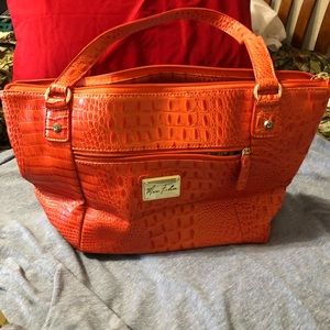 Marc Fisher hand bag